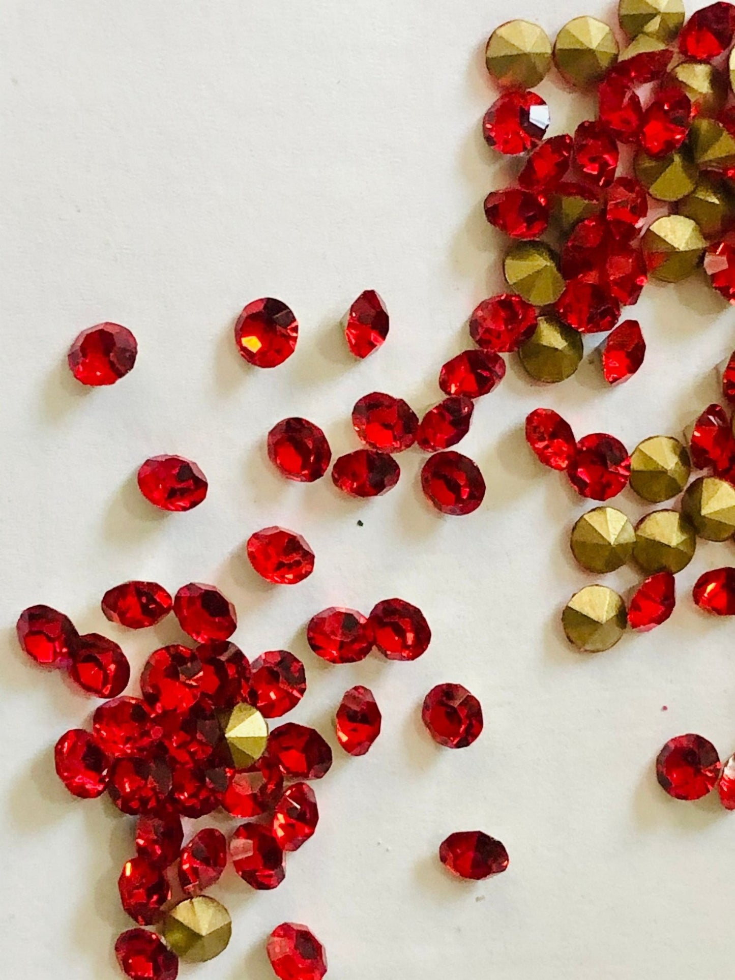 Shiny crystal Rhinestones Red - Shri Arts & Gifts